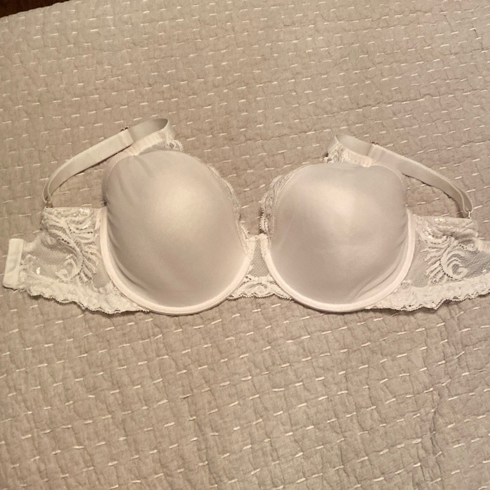 EUC condition Natori bra